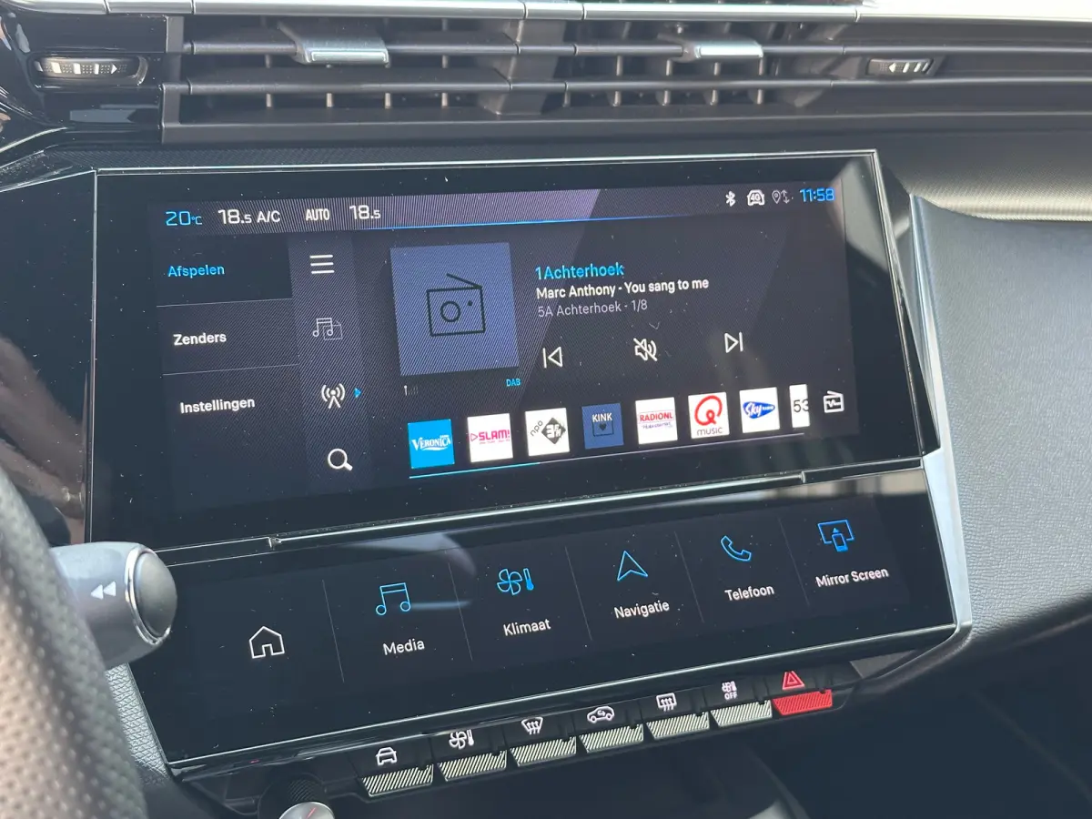 1.6 Plug-in Hybrid 180 GT | Apple Carplay / Android Auto | 360° Camera | Elek. Stoelen | Navigatie | Camera | Adaptieve Cruise Control | Achterbank in delen neerklapbaar | Achteruitrijcamer
