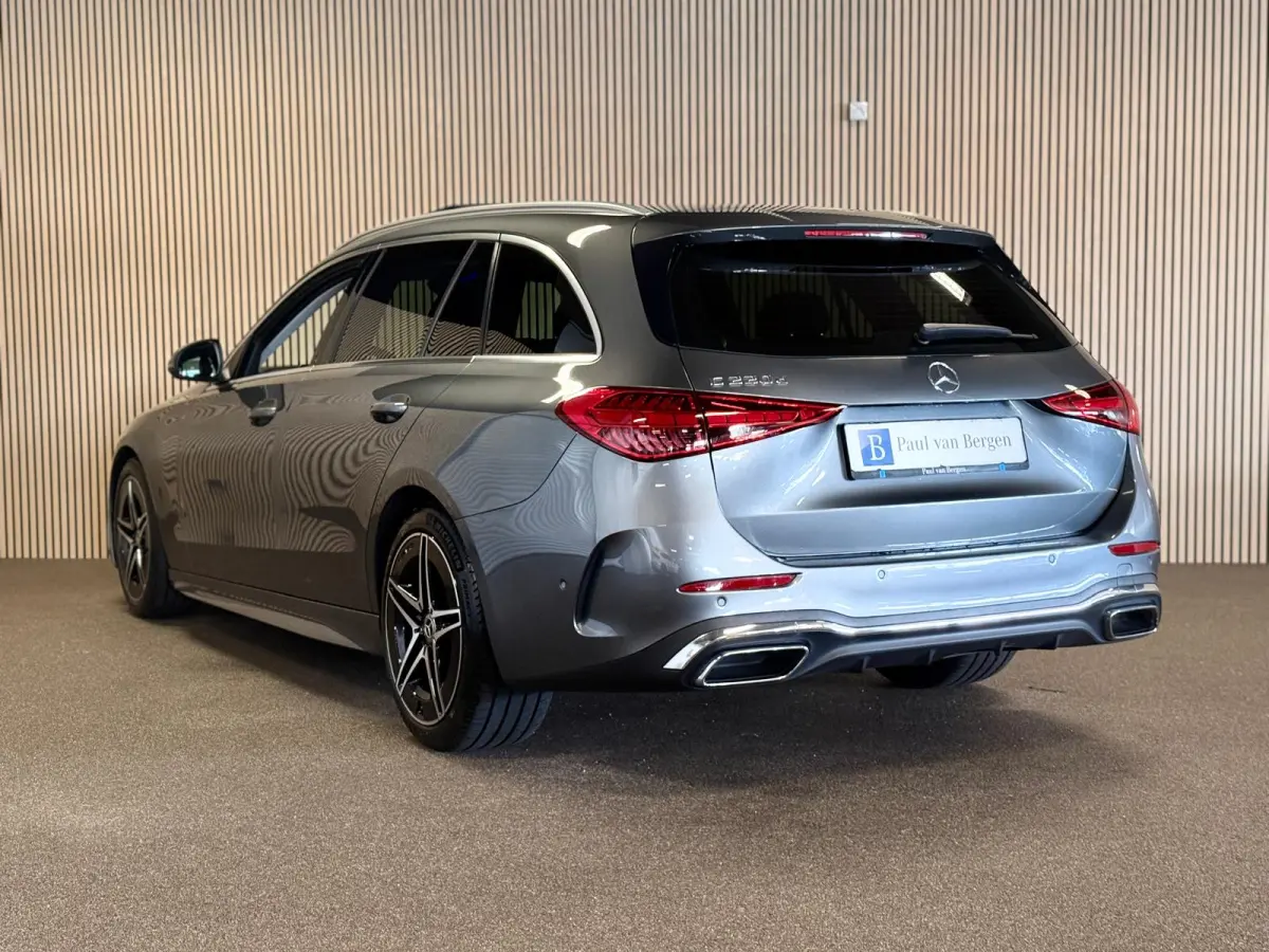 220D AMG STYLING-PANORAMA-CAMERA-TREKHAAK-DODEHOEK-COMPLEET
