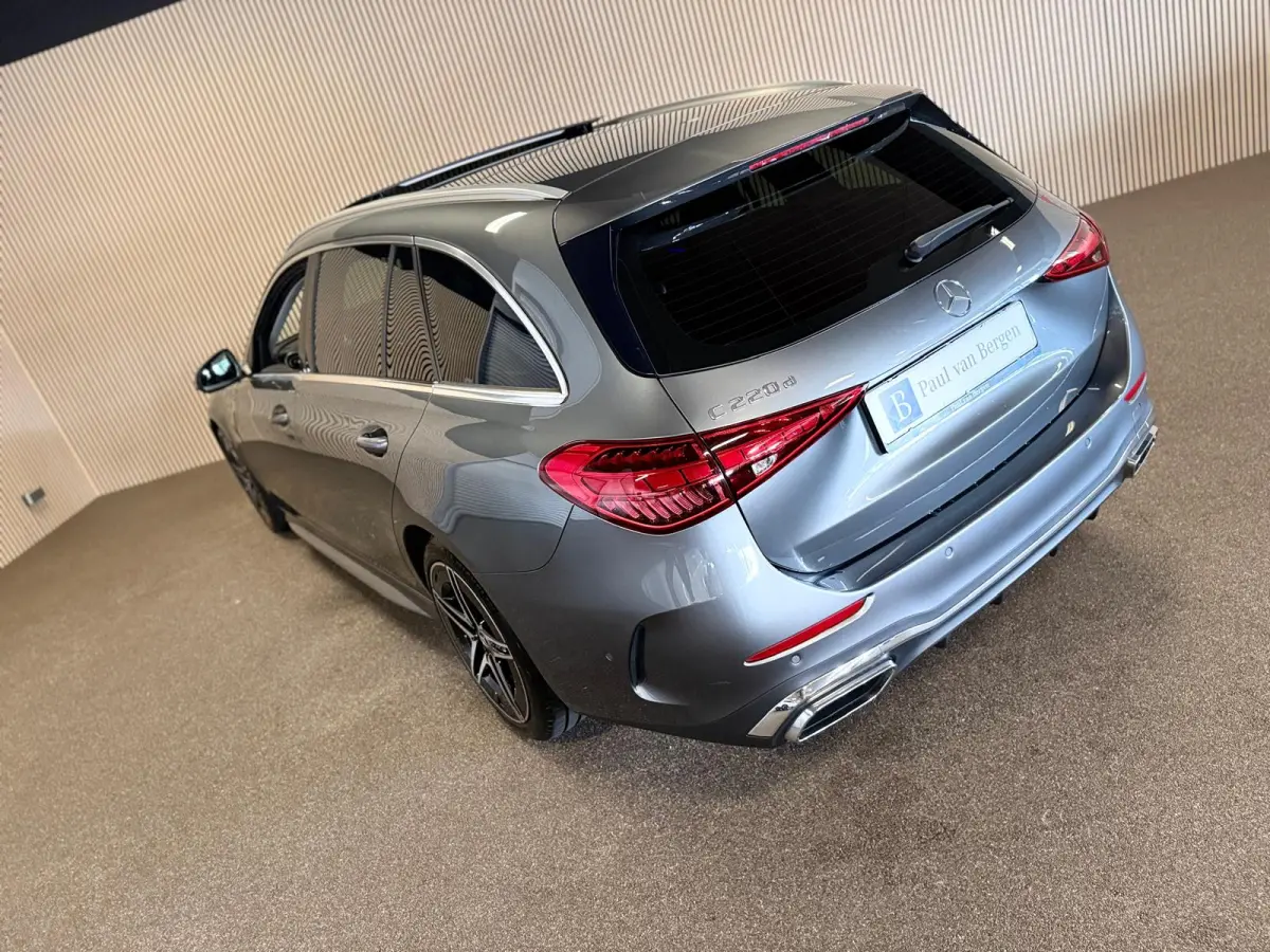220D AMG STYLING-PANORAMA-CAMERA-TREKHAAK-DODEHOEK-COMPLEET