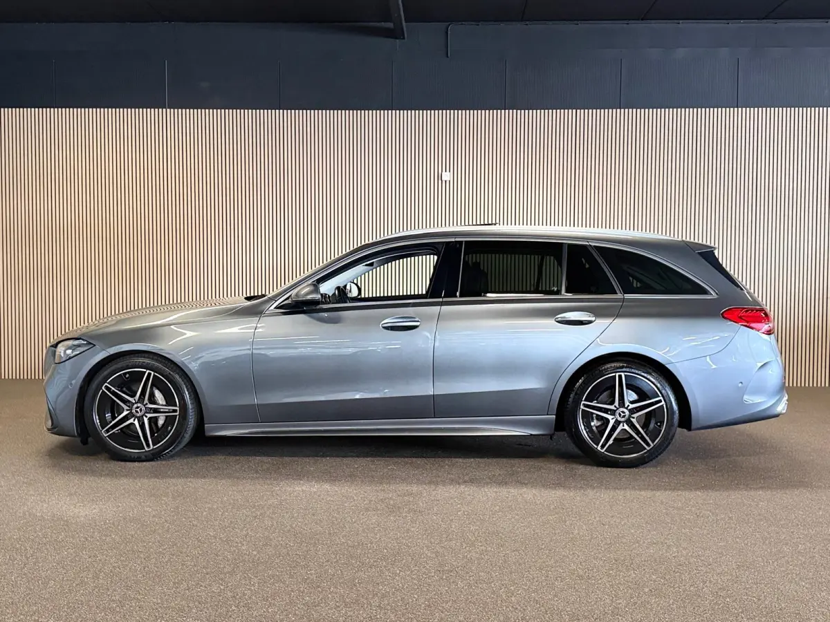 220D AMG STYLING-PANORAMA-CAMERA-TREKHAAK-DODEHOEK-COMPLEET