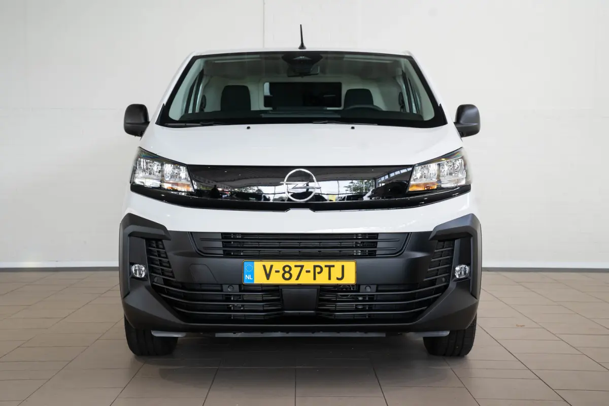Standaard - Electric 75kWh | Tot 8 Jaar Garantie | Comfort Scheidingswand | Laadruimte Pakket | Navigatie | Camera | Parkeersensoren |