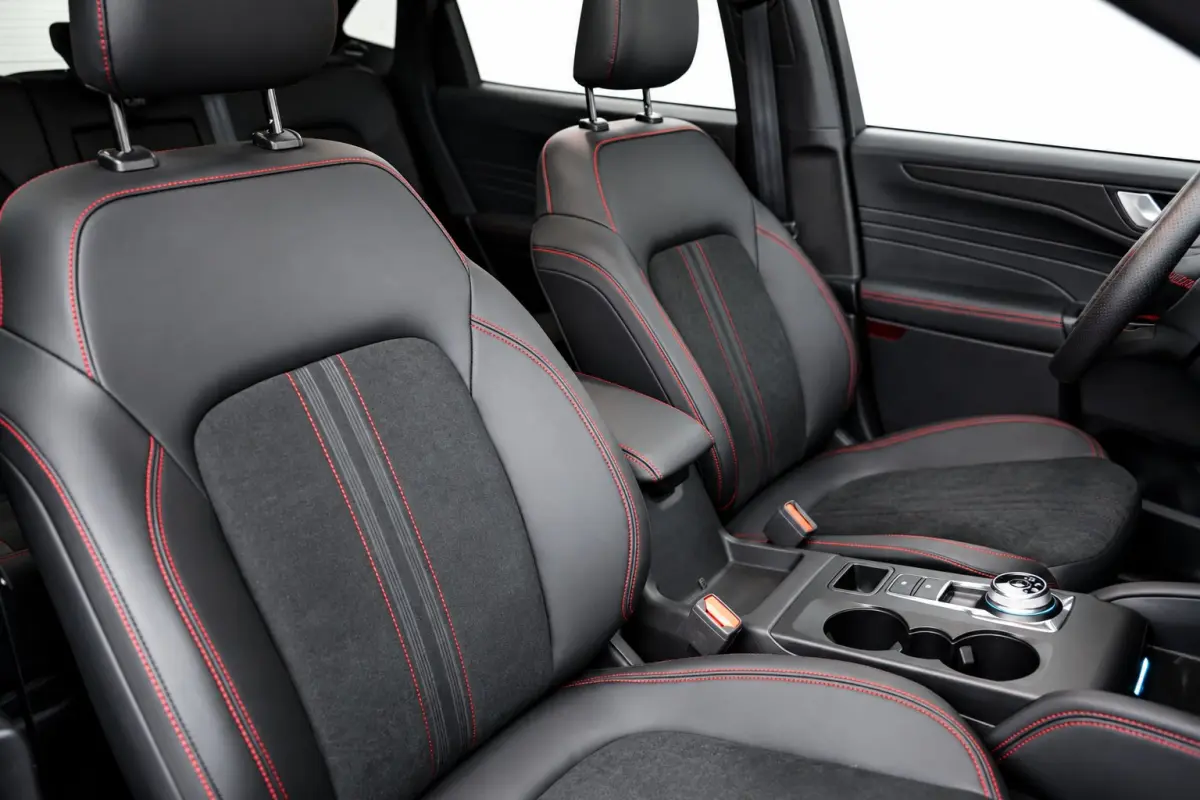 Plug-In Hybrid ST-Line X 243pk | Panoramadak | Winter Pack | Wegkl. Trekhaak | All Season |