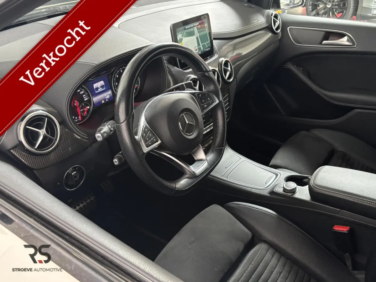 200 Prestige AMG-Line | Navi | LED | Cruise | Clima | PDC | Alcantara | Stoelverw | Trekh | 18" |