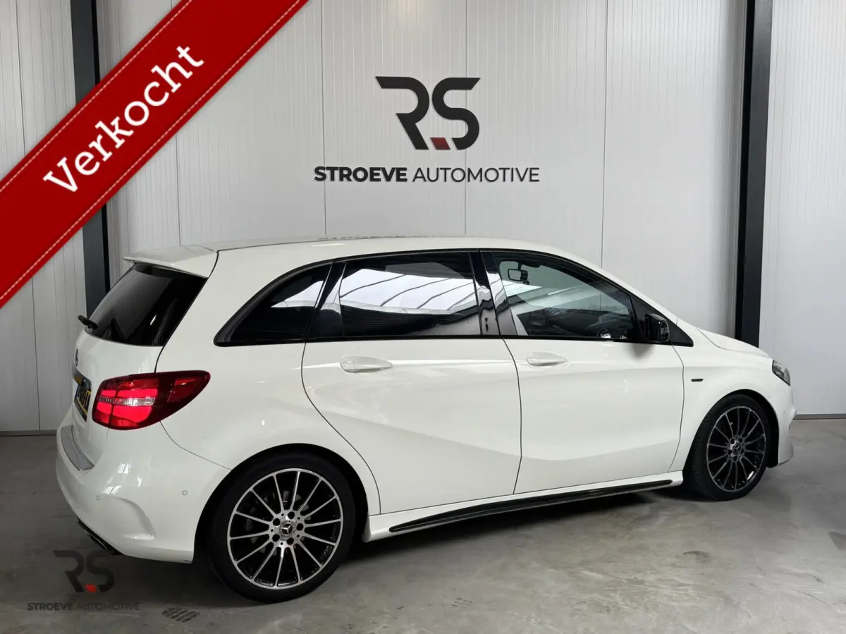 200 Prestige AMG-Line | Navi | LED | Cruise | Clima | PDC | Alcantara | Stoelverw | Trekh | 18" |