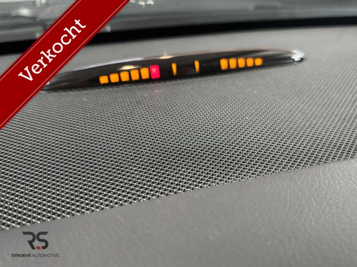 200 Prestige AMG-Line | Navi | LED | Cruise | Clima | PDC | Alcantara | Stoelverw | Trekh | 18" |