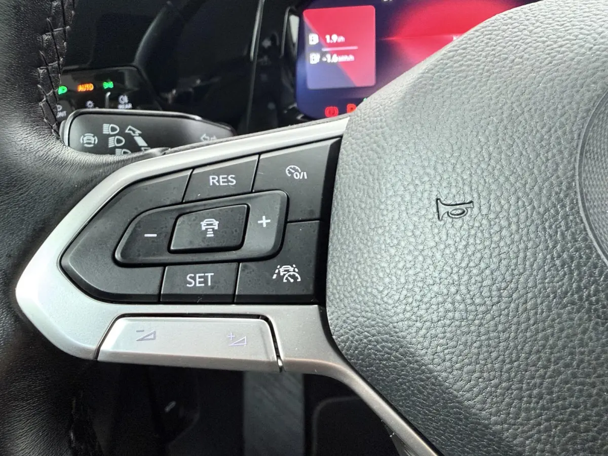 1.4 eHybrid Style | Trekhaak | Adaptieve Cruise | Dodehoekdetectie | CarPlay |