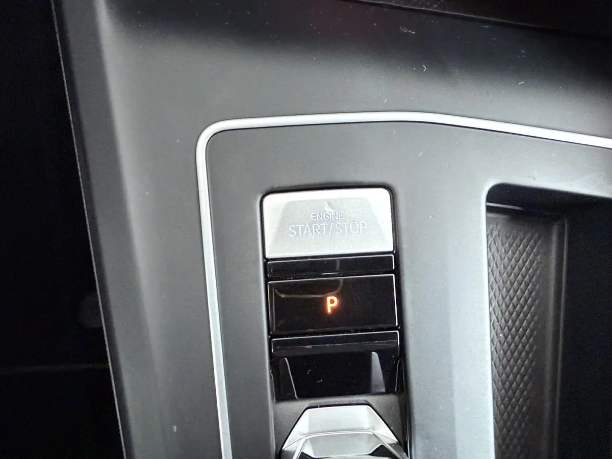 1.4 eHybrid Style | Trekhaak | Adaptieve Cruise | Dodehoekdetectie | CarPlay |