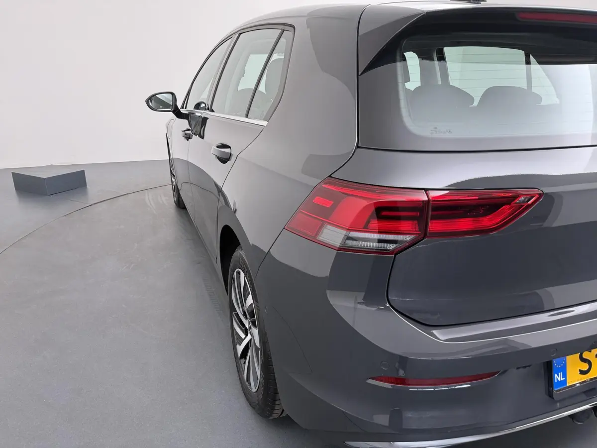 1.4 eHybrid Style | Trekhaak | Adaptieve Cruise | Dodehoekdetectie | CarPlay |