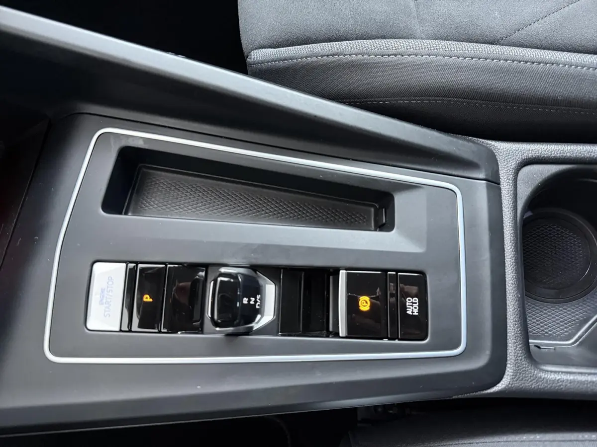 1.4 eHybrid Style | Trekhaak | Adaptieve Cruise | Dodehoekdetectie | CarPlay |