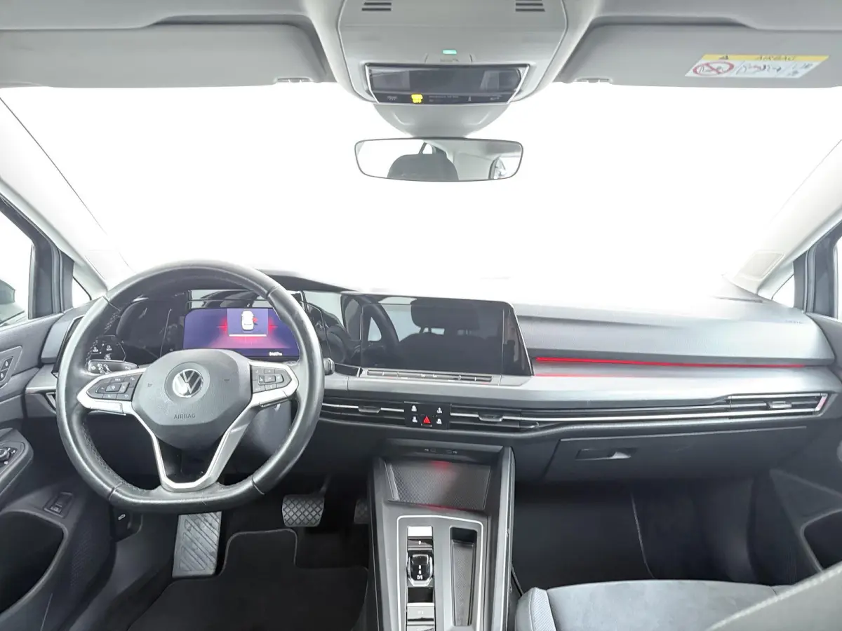 1.4 eHybrid Style | Trekhaak | Adaptieve Cruise | Dodehoekdetectie | CarPlay |