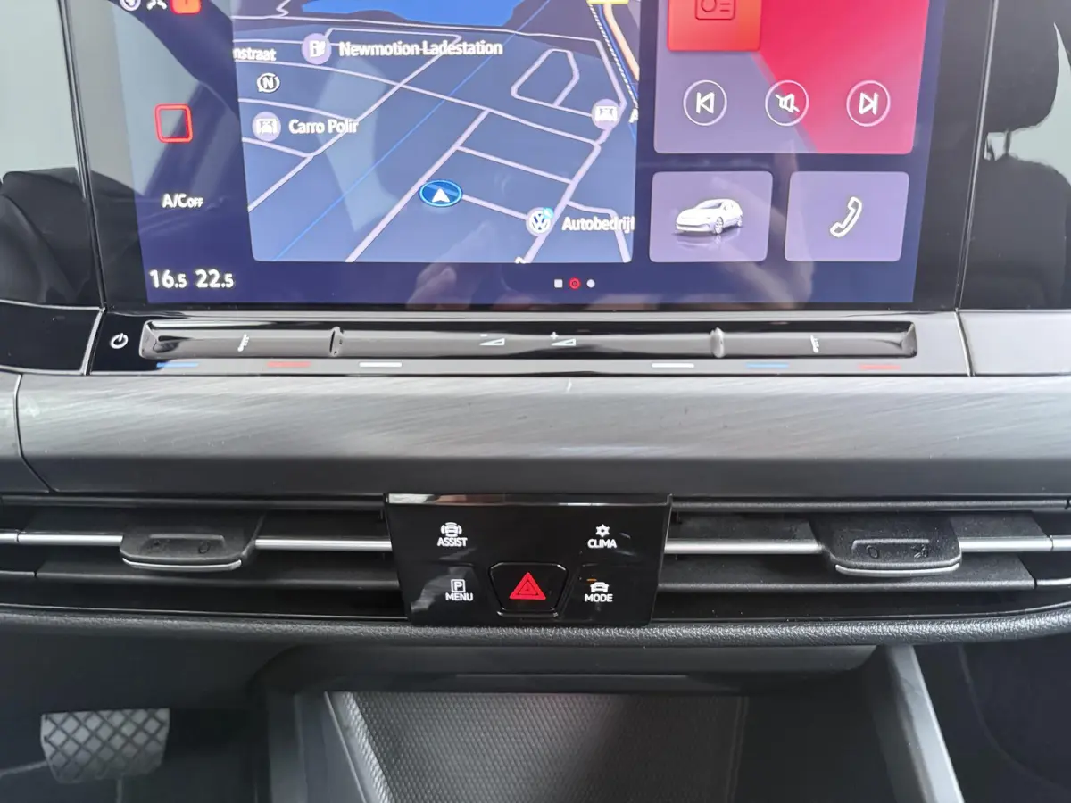 1.4 eHybrid Style | Trekhaak | Adaptieve Cruise | Dodehoekdetectie | CarPlay |