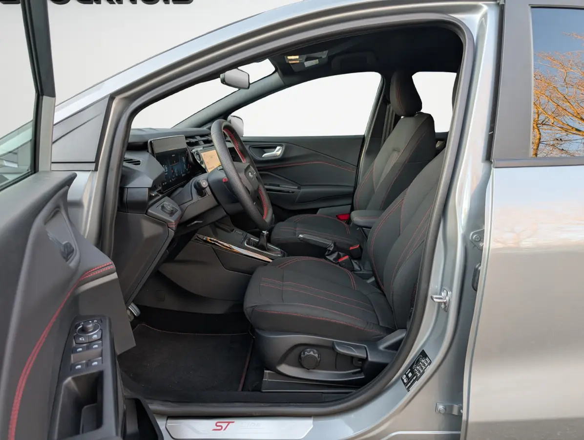 1.0 EcoBoost 125pk ST-Line | Winter- & Comfort- & Driver Assistance Pack |