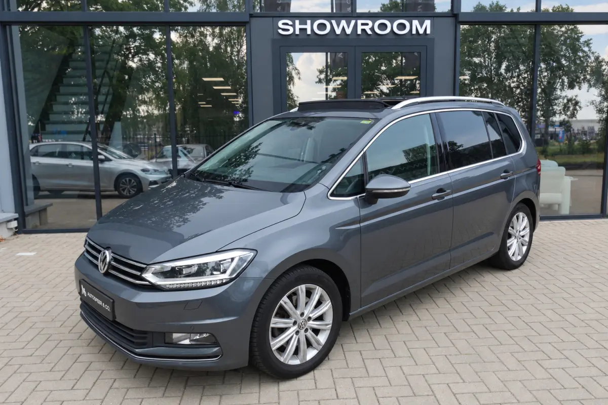 1.4 TSI Connected Series 7P NAVI CAM PDC