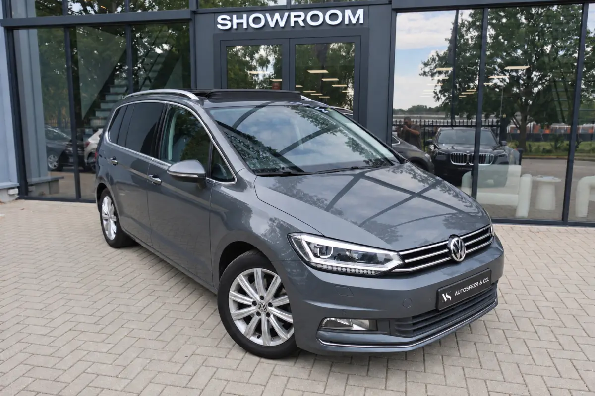 1.4 TSI Connected Series 7P NAVI CAM PDC