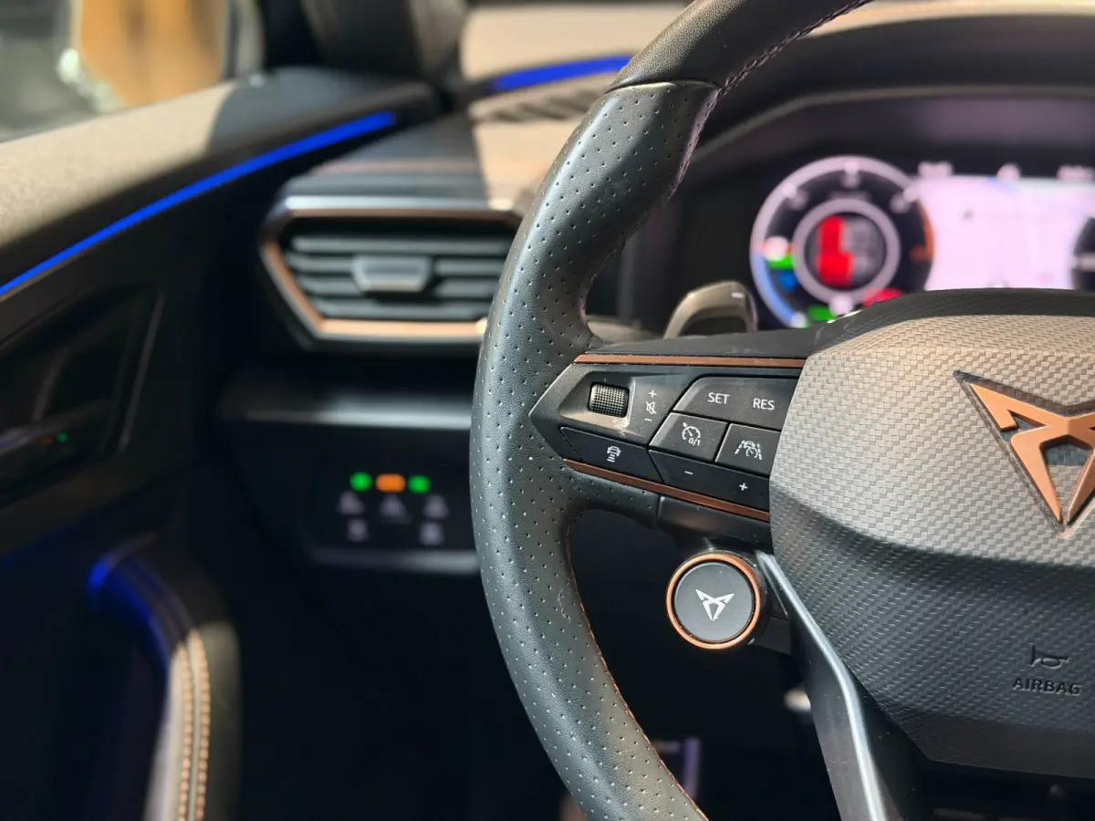 1.4 e-Hybrid VZ Copper Edition|Sfeer|Camera|Keyless|ACC|Bovag Garantie