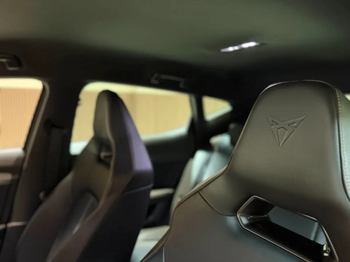 1.4 e-Hybrid VZ Copper Edition|Sfeer|Camera|Keyless|ACC|Bovag Garantie
