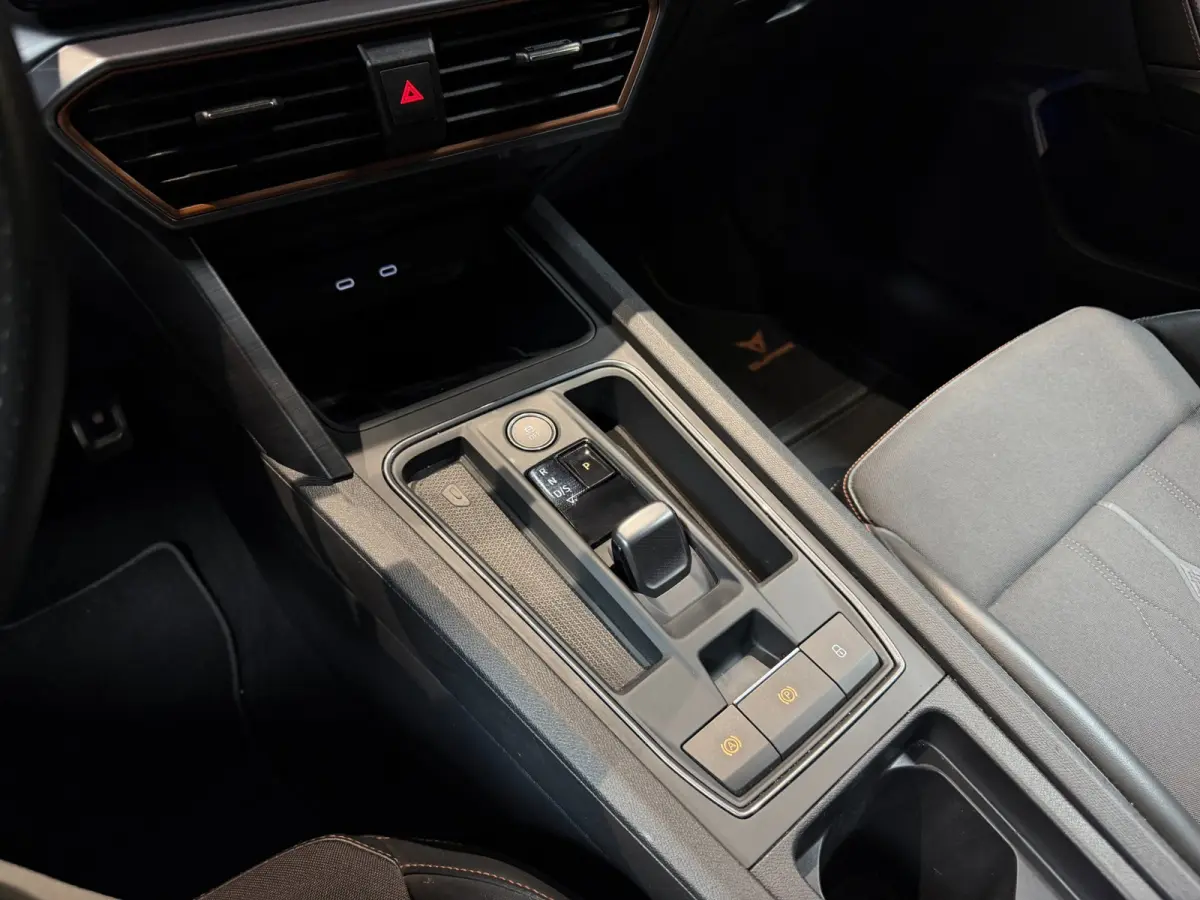 1.4 e-Hybrid VZ Copper Edition|Sfeer|Camera|Keyless|ACC|Bovag Garantie