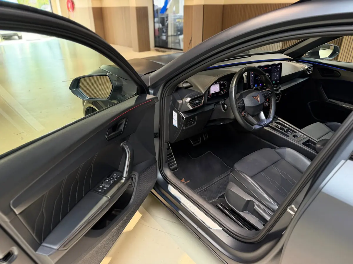1.4 e-Hybrid VZ Copper Edition|Sfeer|Camera|Keyless|ACC|Bovag Garantie