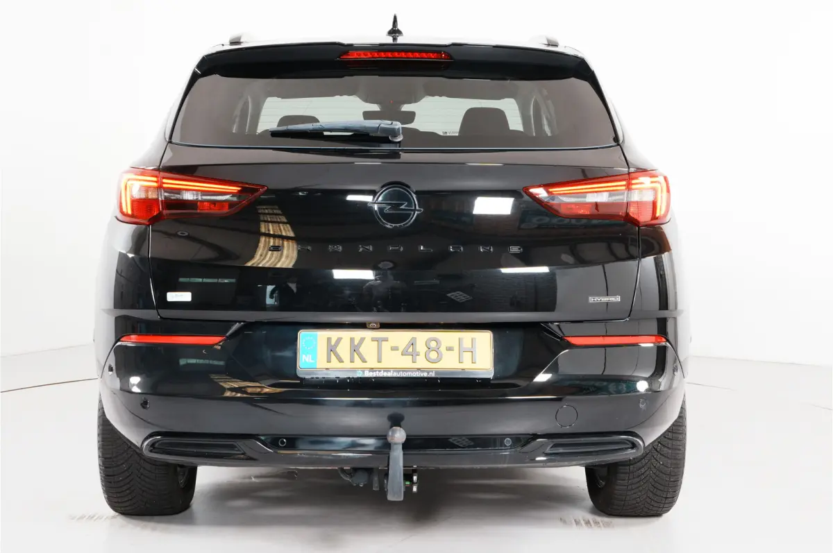 1.6 Turbo GS Line 225 pk PHEV | SOH 100% | Trekhaak | Leder | 360° | Stl. verw./verk. | El. achterklep  | Adaptive Cruise |