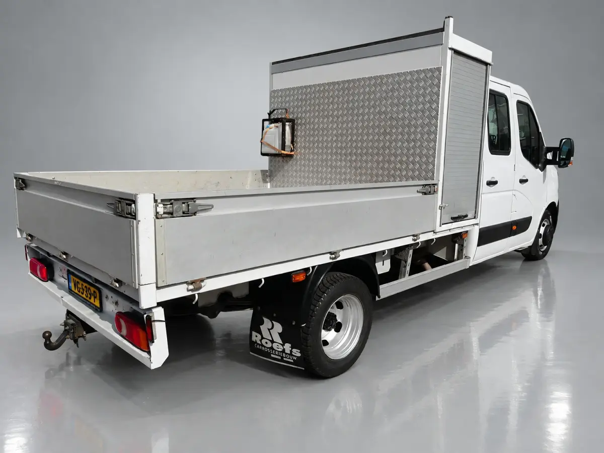 T35 2.3 dCi 145 L4 DL DUBBELE CABINE OPEN LAADBAK