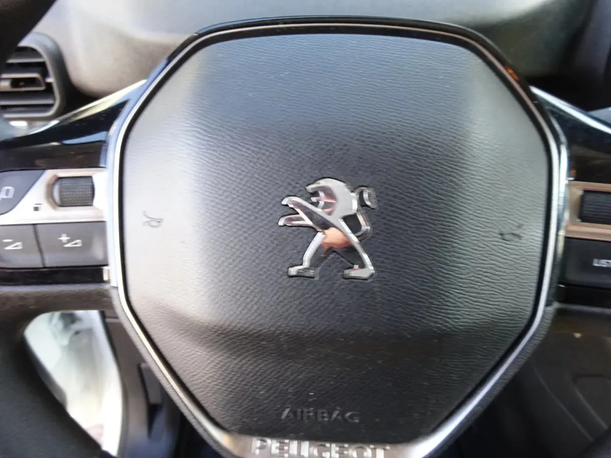 1.2 PureTech Pro BENZINE AIRCO NAVI CRUISE CONTROL PDC SCHUIFDEUR