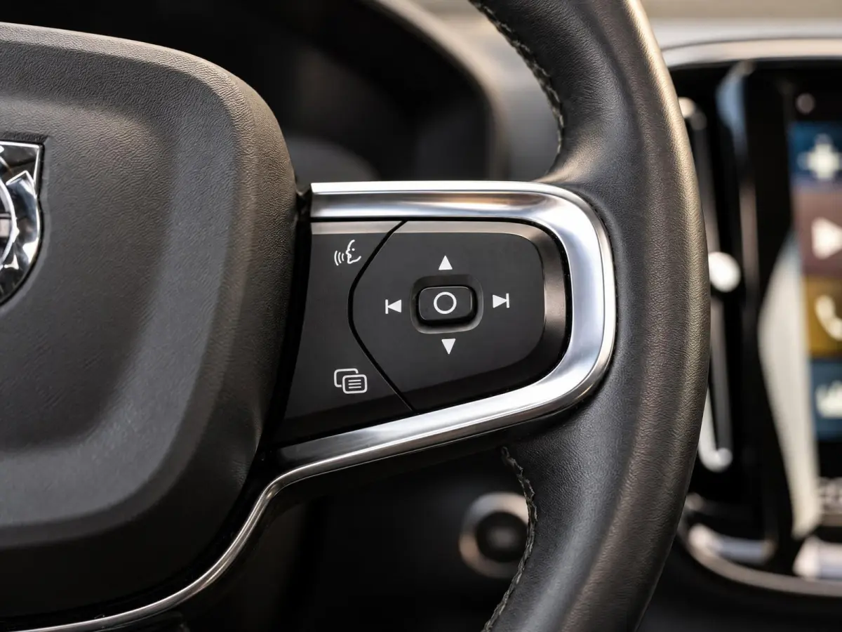 1.5 T5 Plug-in hybrid Ultimate Dark | Pano | H/K Sound | Surround View | BTW