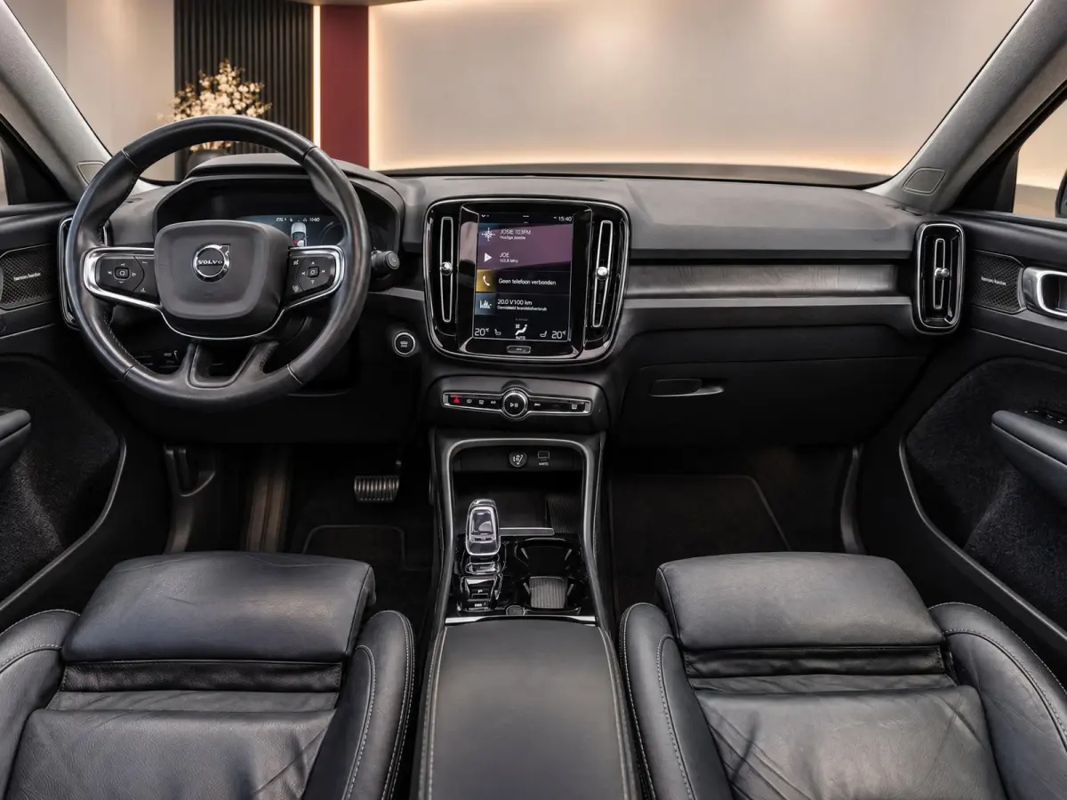 1.5 T5 Plug-in hybrid Ultimate Dark | Pano | H/K Sound | Surround View | BTW