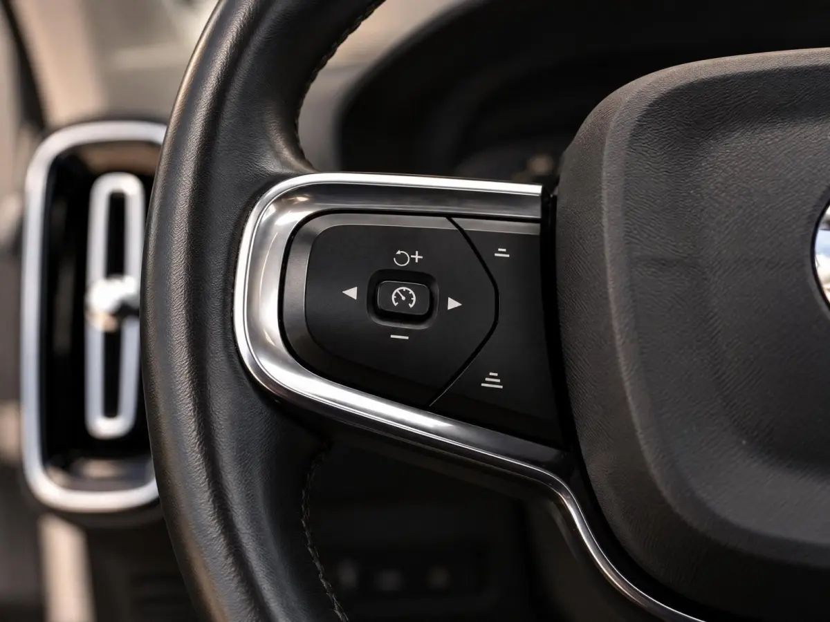 1.5 T5 Plug-in hybrid Ultimate Dark | Pano | H/K Sound | Surround View | BTW