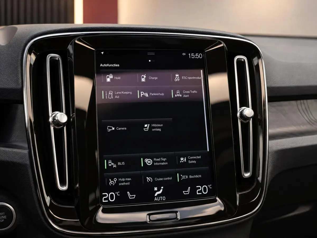 1.5 T5 Plug-in hybrid Ultimate Dark | Pano | H/K Sound | Surround View | BTW