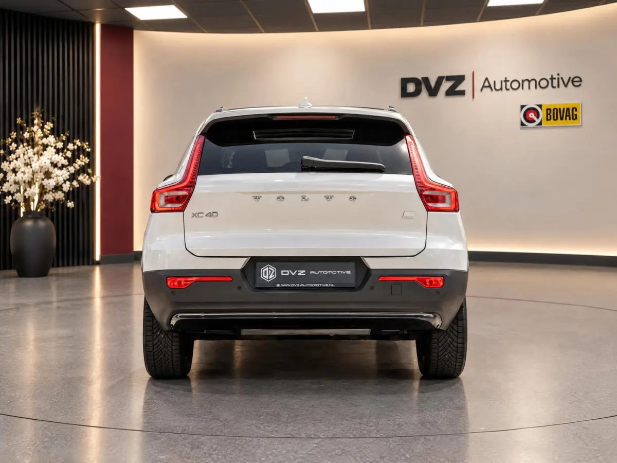 1.5 T5 Plug-in hybrid Ultimate Dark | Pano | H/K Sound | Surround View | BTW