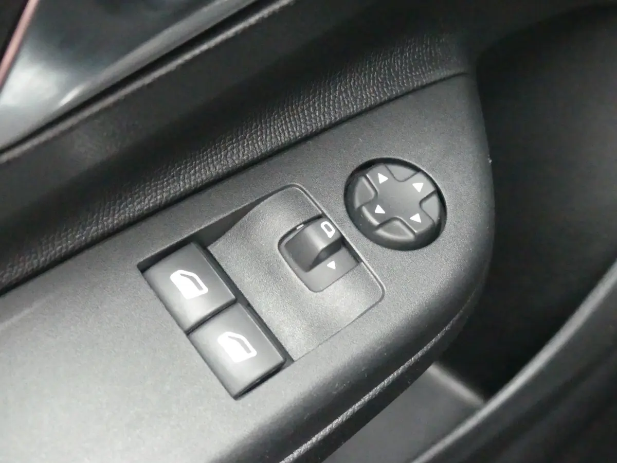1.2 Edition | CRUISE | AIRCO | APPLE CARPLAY / ANDROID AUTO | LMV 16" | DAB |
