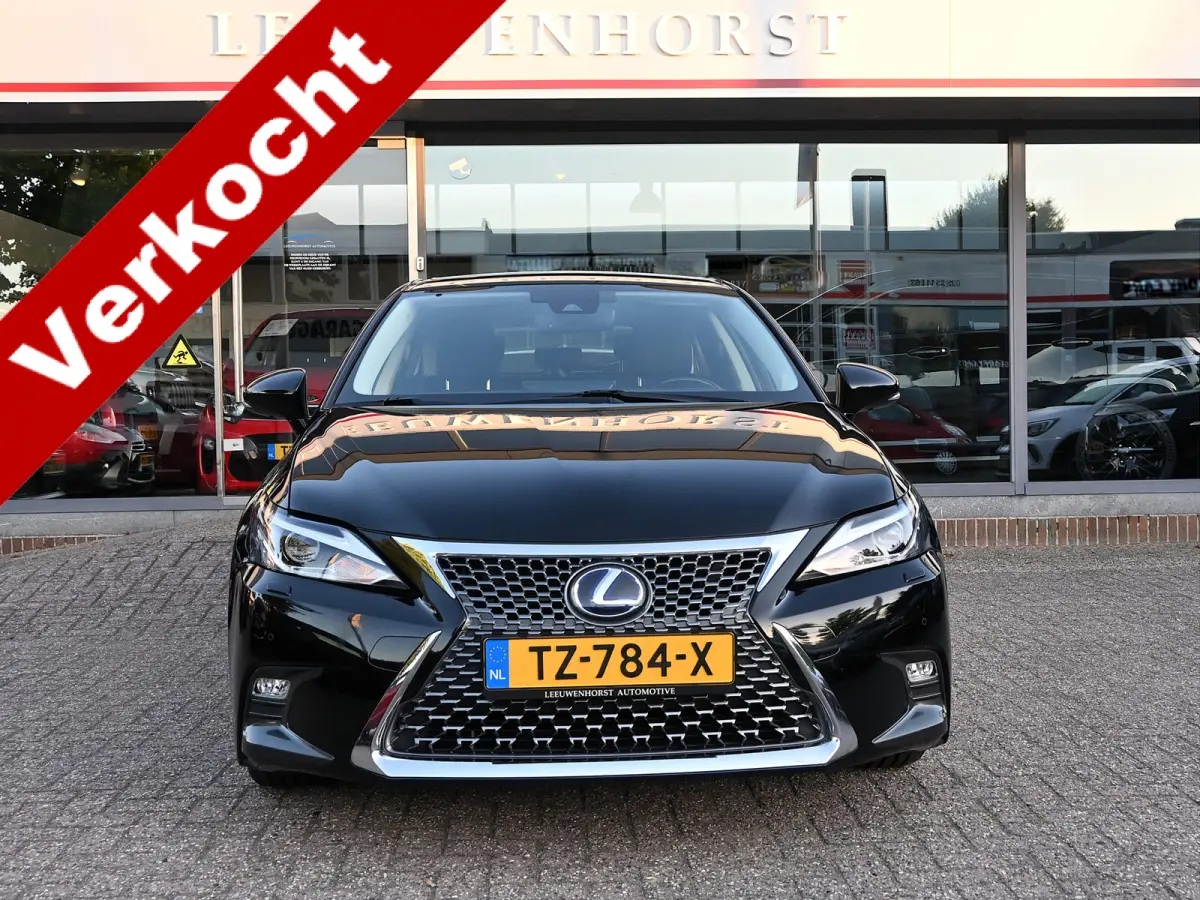 200h Business Launch Edition, alcantara, camera, cruise, clima, key less, NL-auto