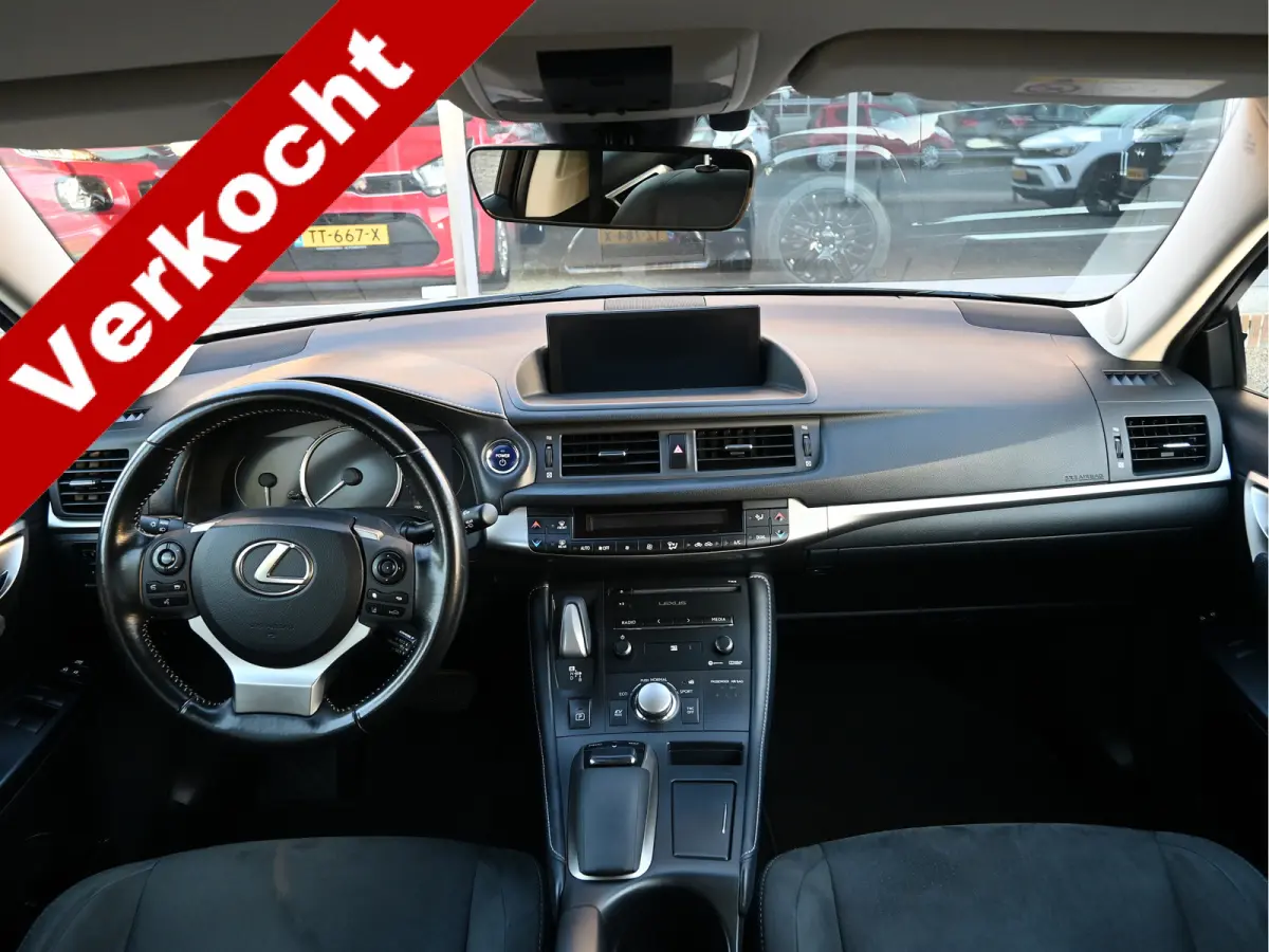 200h Business Launch Edition, alcantara, camera, cruise, clima, key less, NL-auto
