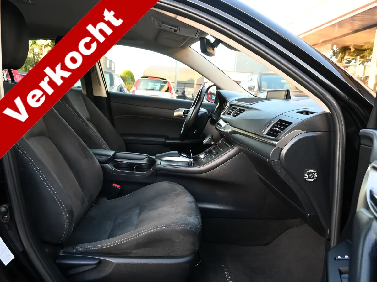 200h Business Launch Edition, alcantara, camera, cruise, clima, key less, NL-auto