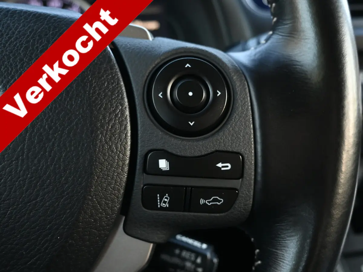200h Business Launch Edition, alcantara, camera, cruise, clima, key less, NL-auto