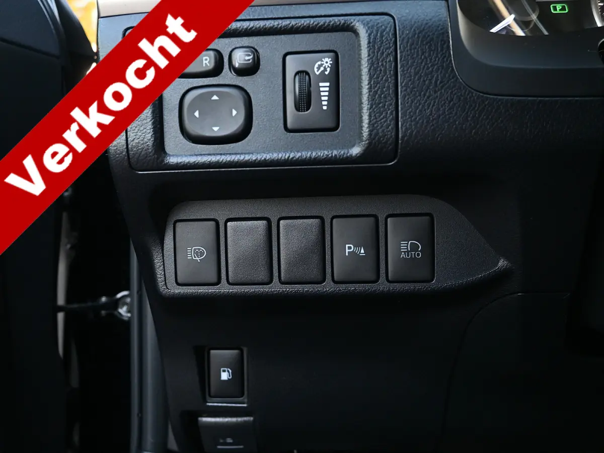 200h Business Launch Edition, alcantara, camera, cruise, clima, key less, NL-auto