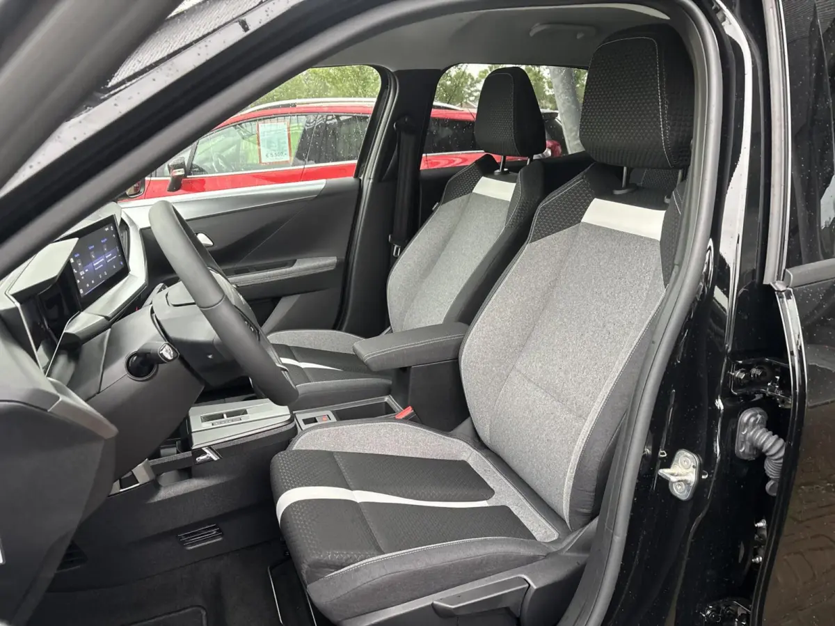 110pk Turbo Hybrid NL GS LUXE