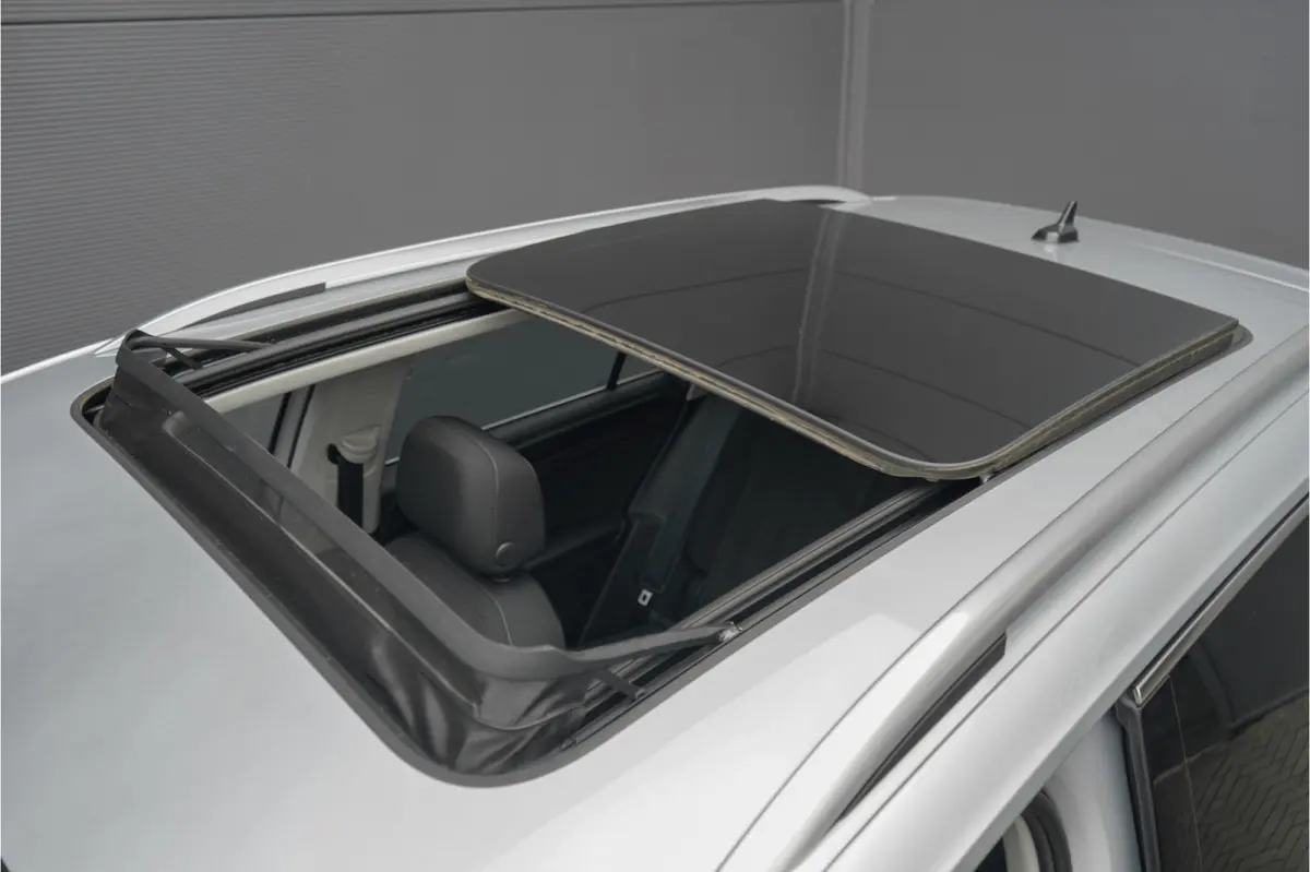 1.4 TSI eHybrid Elegance Pano ACC 360° IQ Light Stuurwielverw