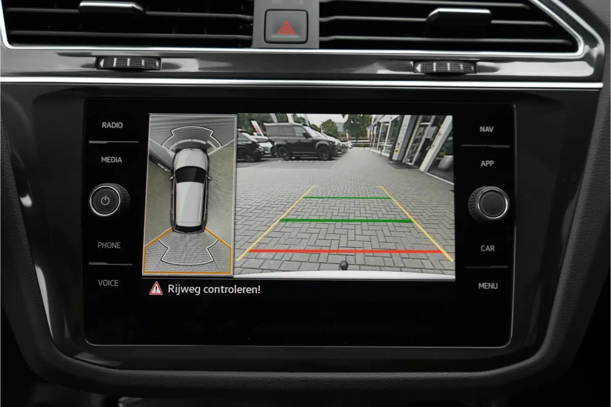 1.4 TSI eHybrid Elegance Pano ACC 360° IQ Light Stuurwielverw