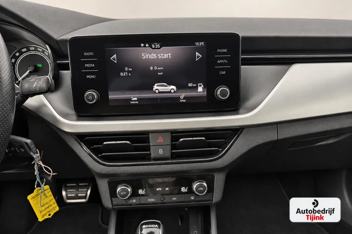 1.5 TSI ACT Sport Business | Automaat | Pano | Trekhaak | Black pack | Elek. achterklep | App-connect | Lane Assist | Sunset |