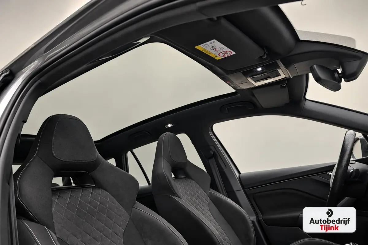 1.5 TSI ACT Sport Business | Automaat | Pano | Trekhaak | Black pack | Elek. achterklep | App-connect | Lane Assist | Sunset |