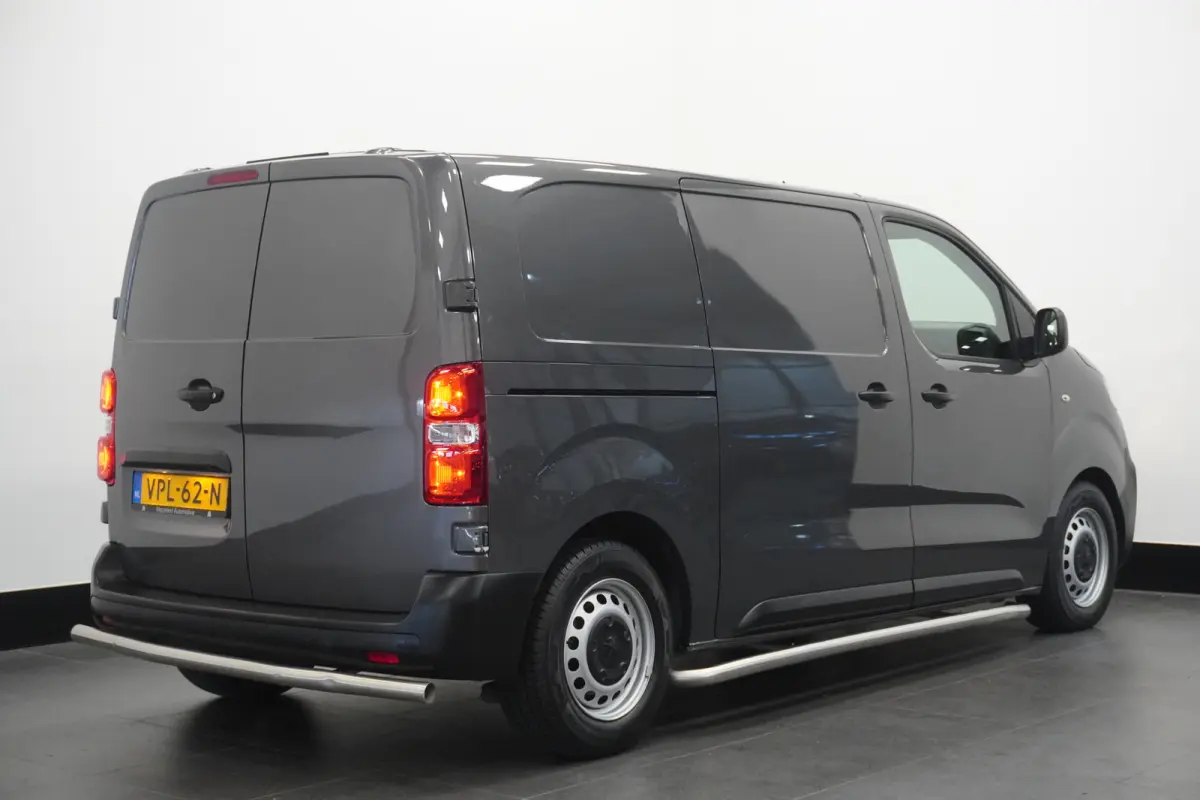 2.0 BlueHDI 145PK L2 Automaat EURO 6 - Airco - Cruise - Camera - €15.900,- Excl.