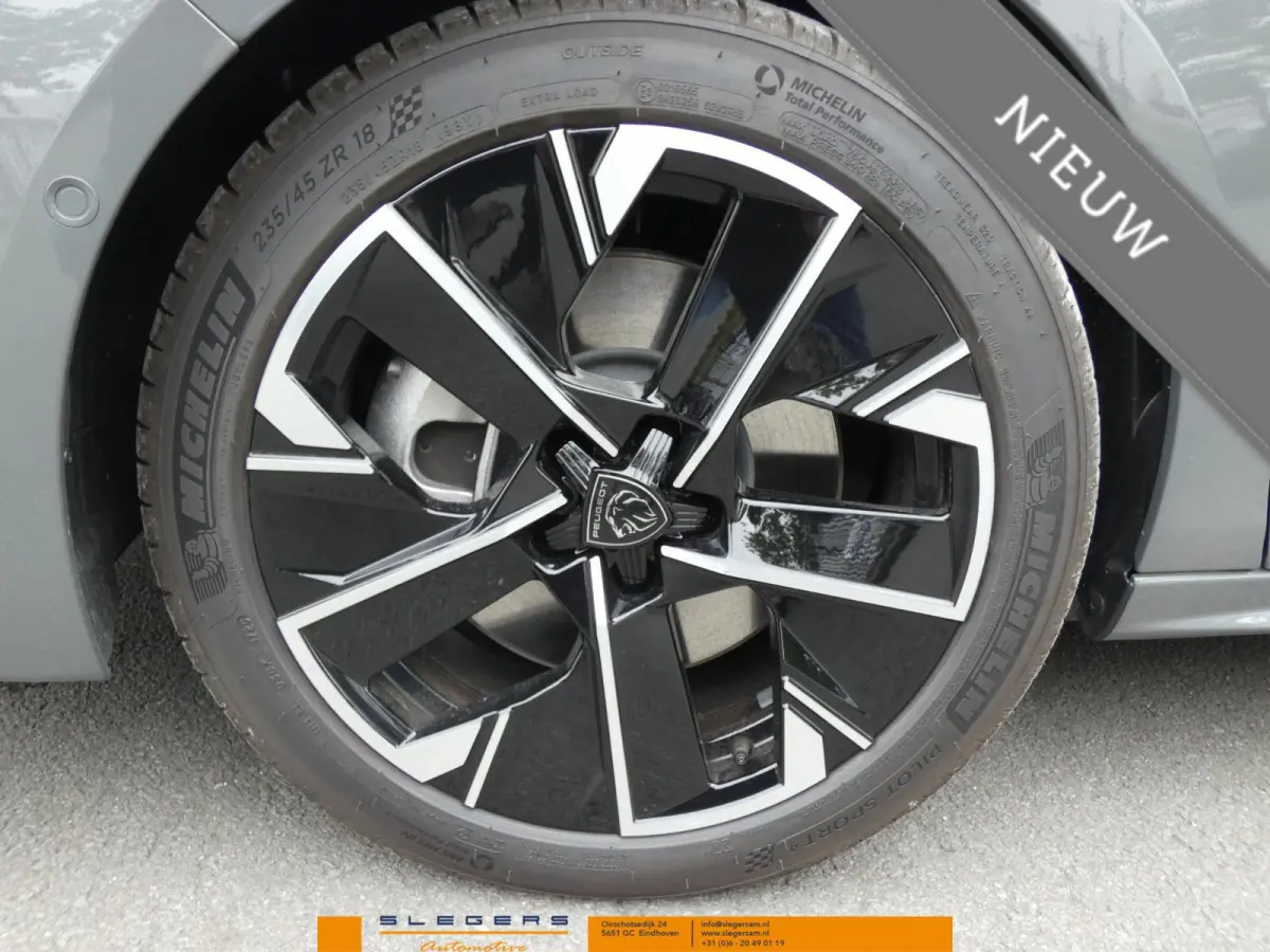 1.6 HYbrid PHEv180 e-EAT8 Allure Avantage