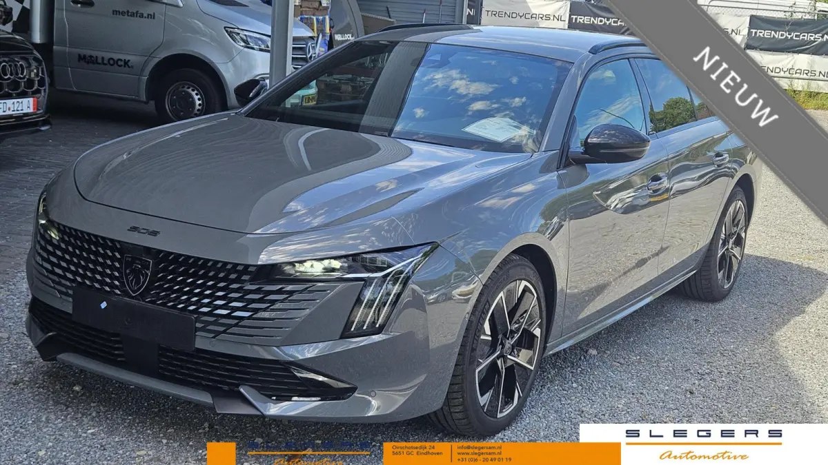 1.6 HYbrid PHEv180 e-EAT8 Allure Avantage