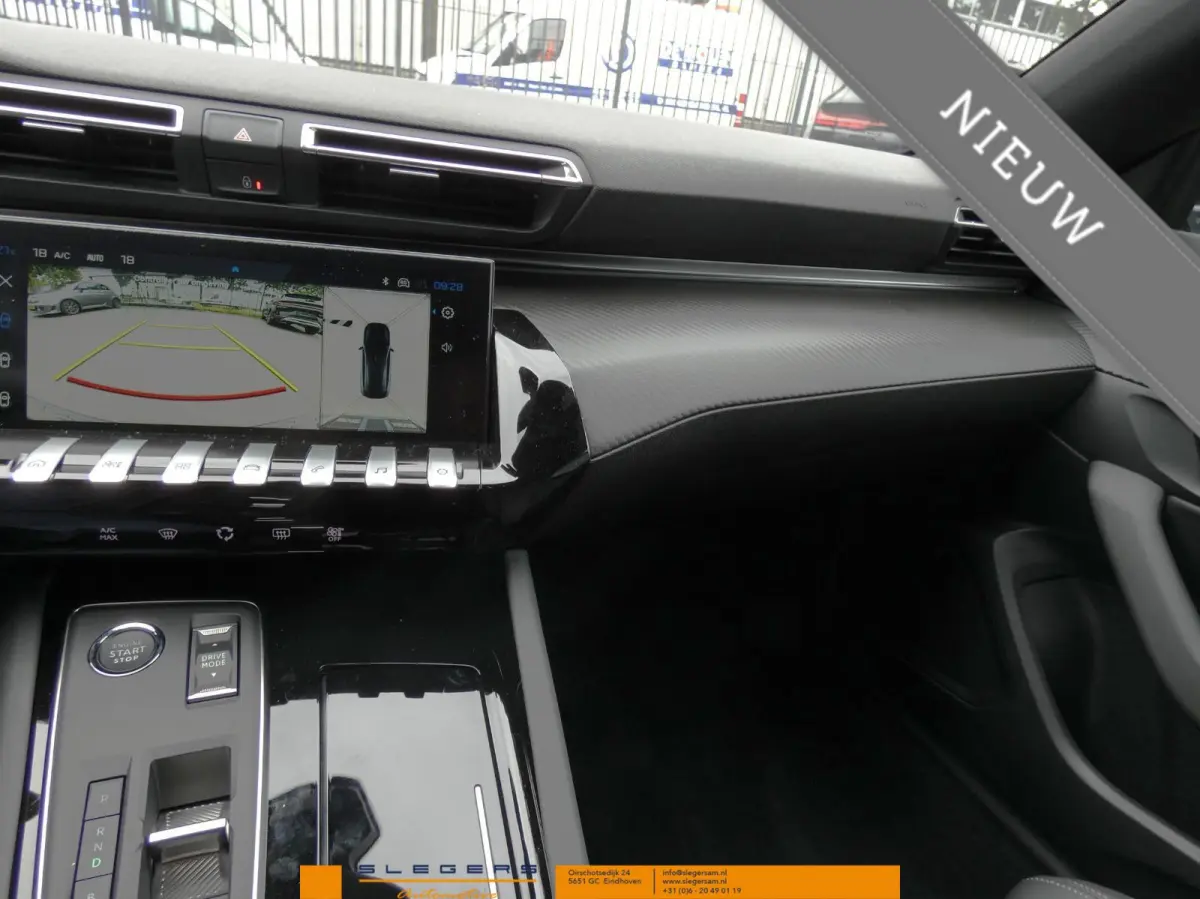 1.6 HYbrid PHEv180 e-EAT8 Allure Avantage