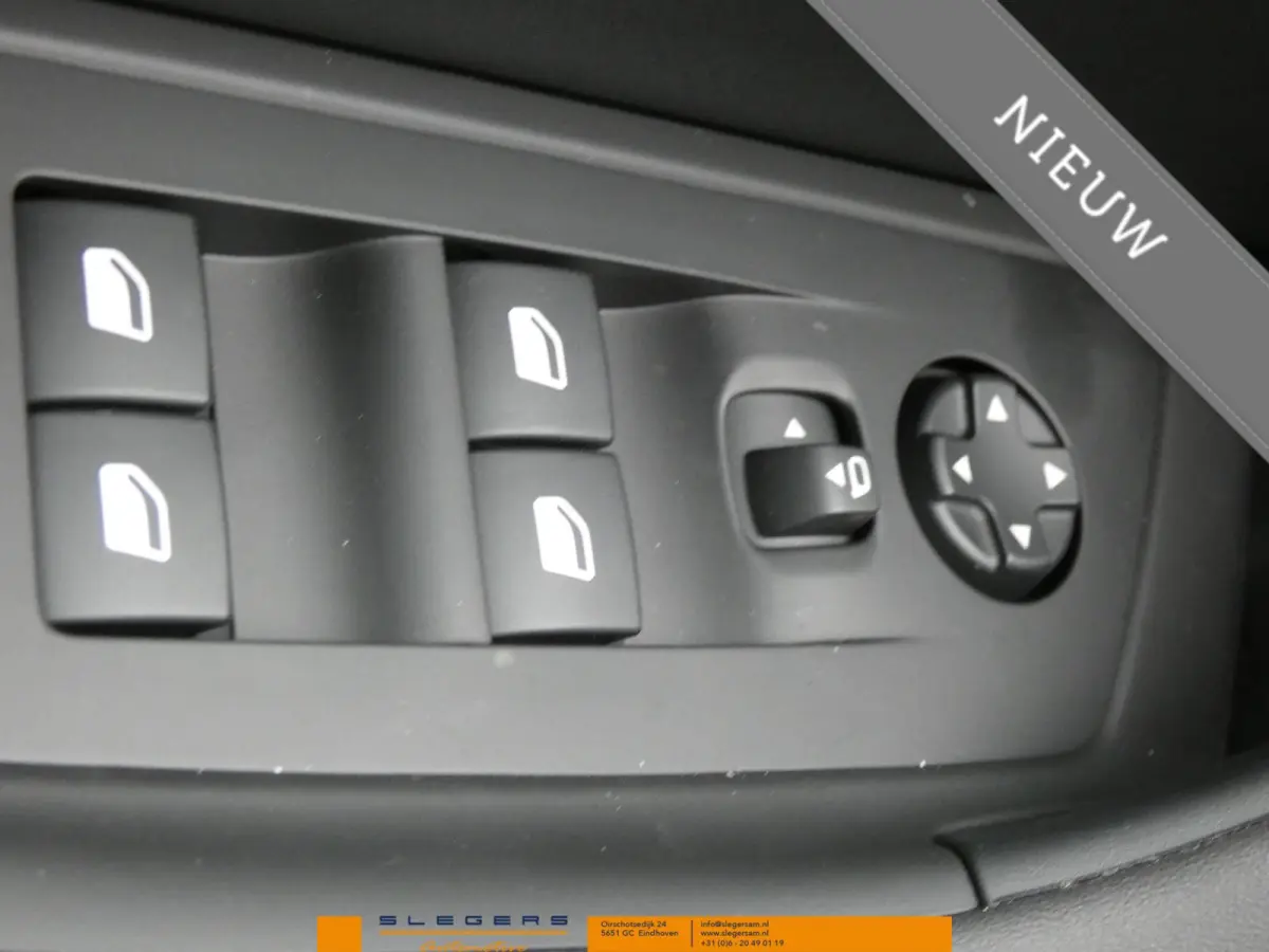1.6 HYbrid PHEv180 e-EAT8 Allure Avantage