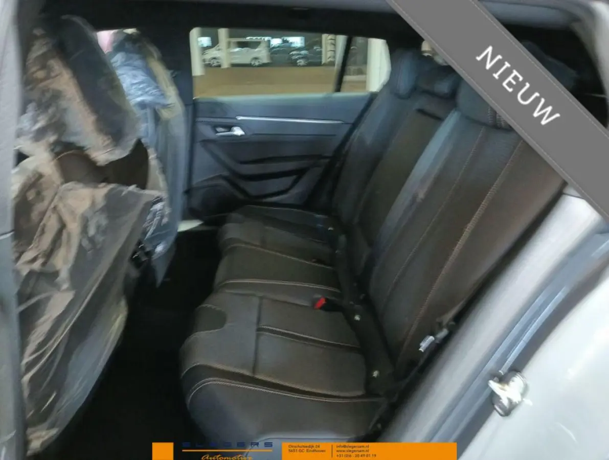 1.6 HYbrid PHEv180 e-EAT8 Allure Avantage