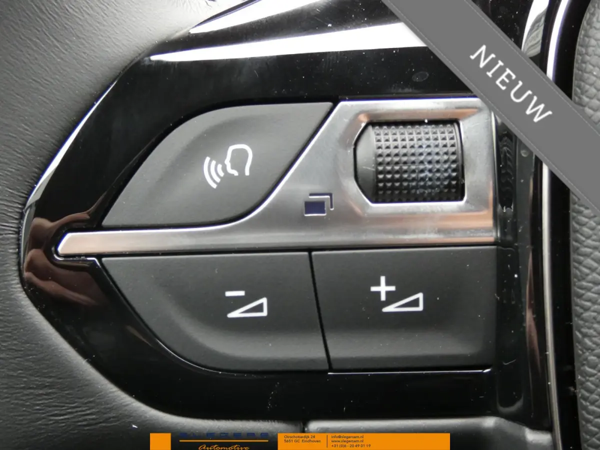 1.6 HYbrid PHEv180 e-EAT8 Allure Avantage
