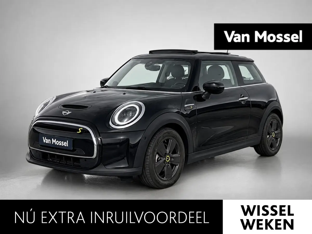Essential 33 kWh | 98% SOH | Premium Plus Pack | Automaat | Panoramadak | Apple Carplay | Head up display | Virtual cockpit | Camera | Stoel verwarming | DAB | Harman Kardon | Sfeerverlichti