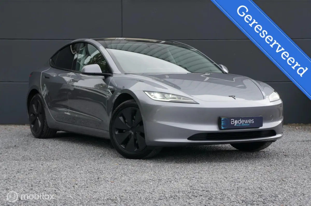 Premium Long Range RWD 78 kWh FSD Pan Garantie